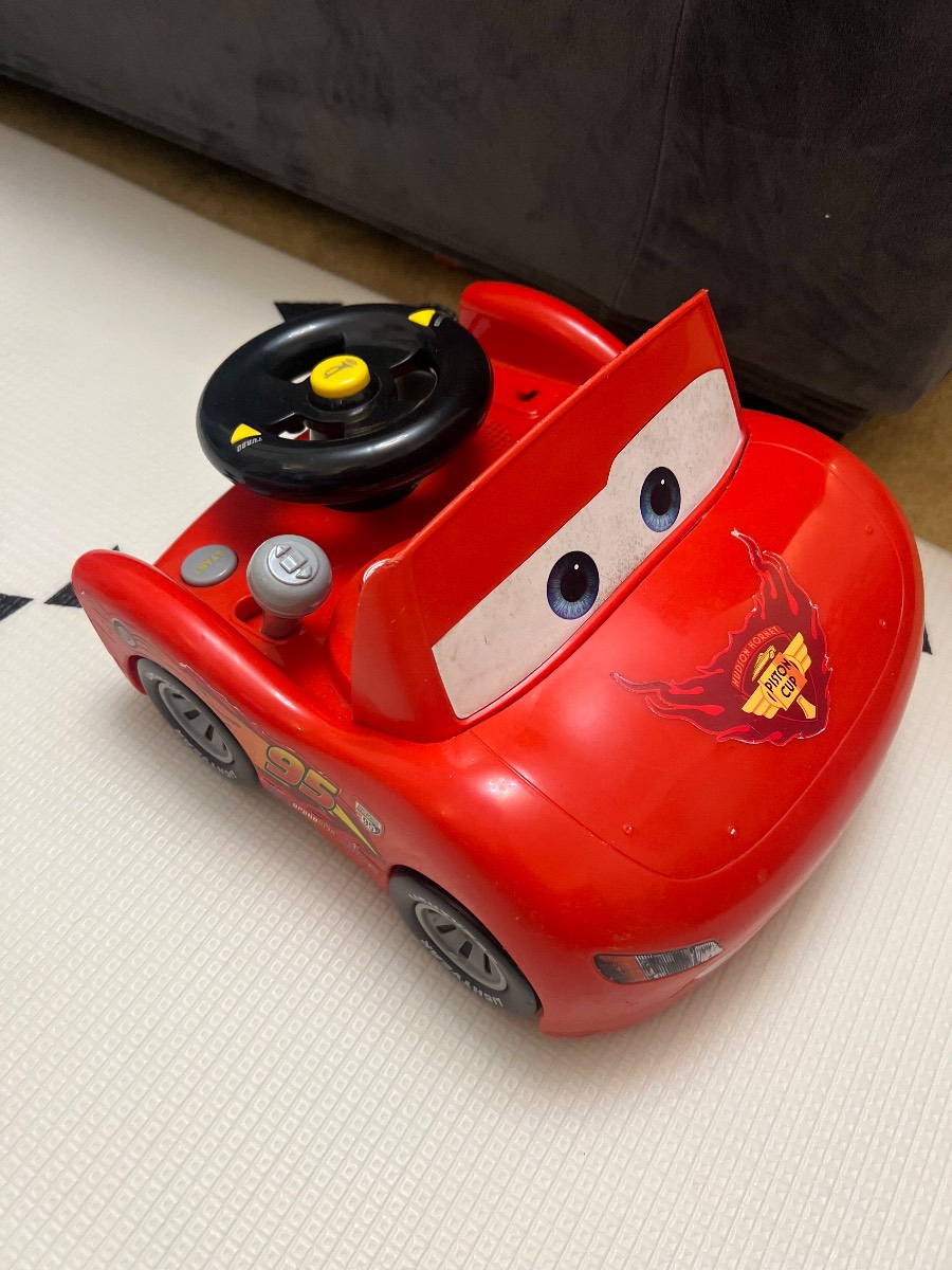 Disney Pixar Cars Lightning McQueen Driving Simulator Toy