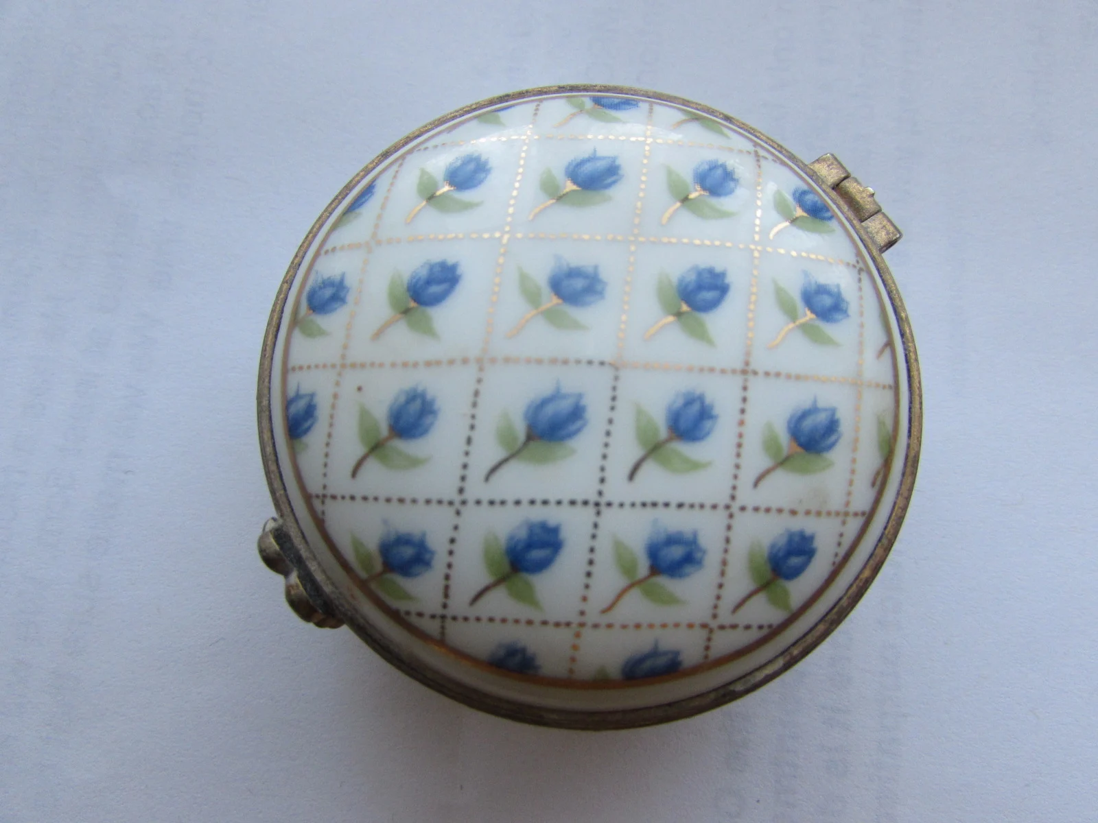 Share Blue & White Floral Del Prado Porcelain Vintage Trinket/Pill Box-EP01-5.5cm