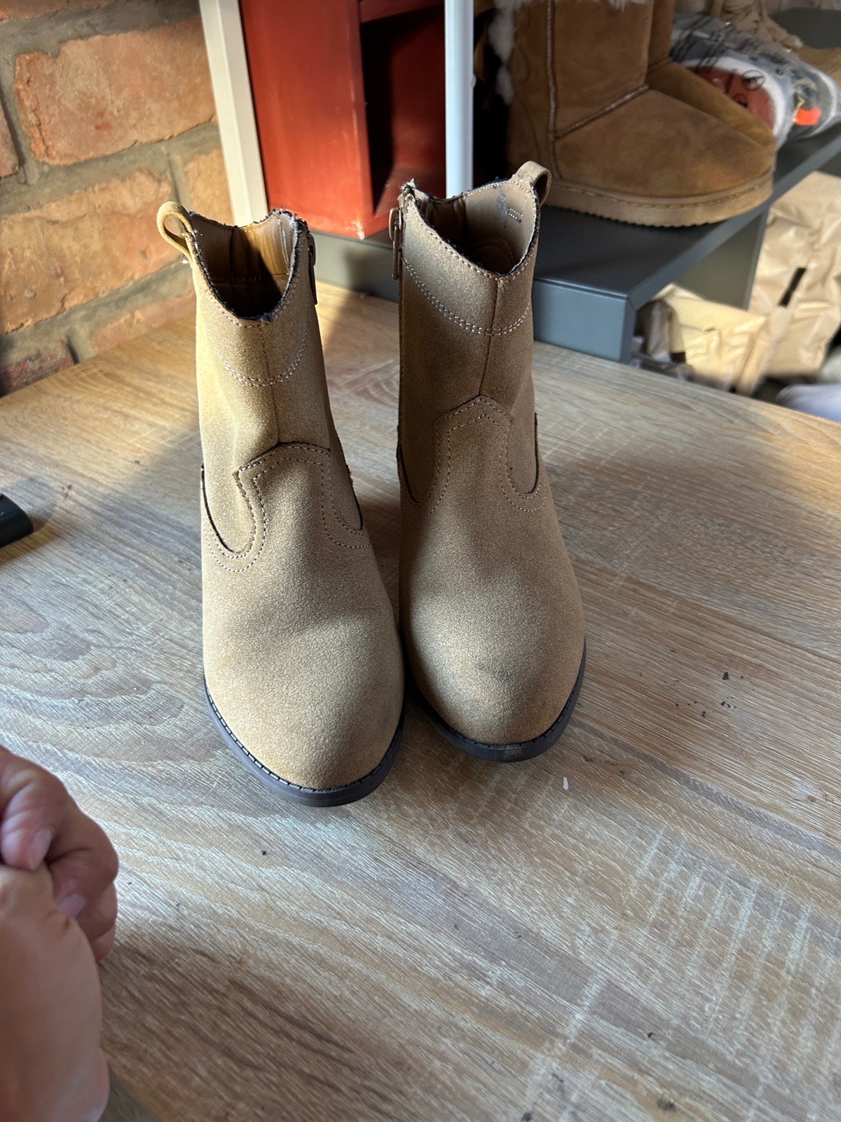 Girls Tan Cowboy Style Ankle Boots Size 2 – Western Suede Look
