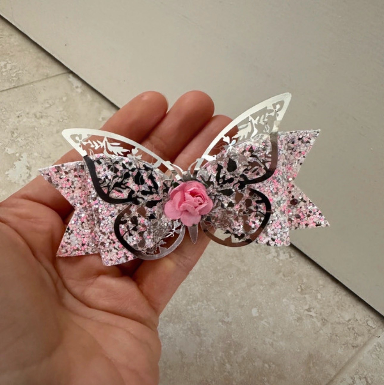 Beautiful butter fly hair bow new hand made 3