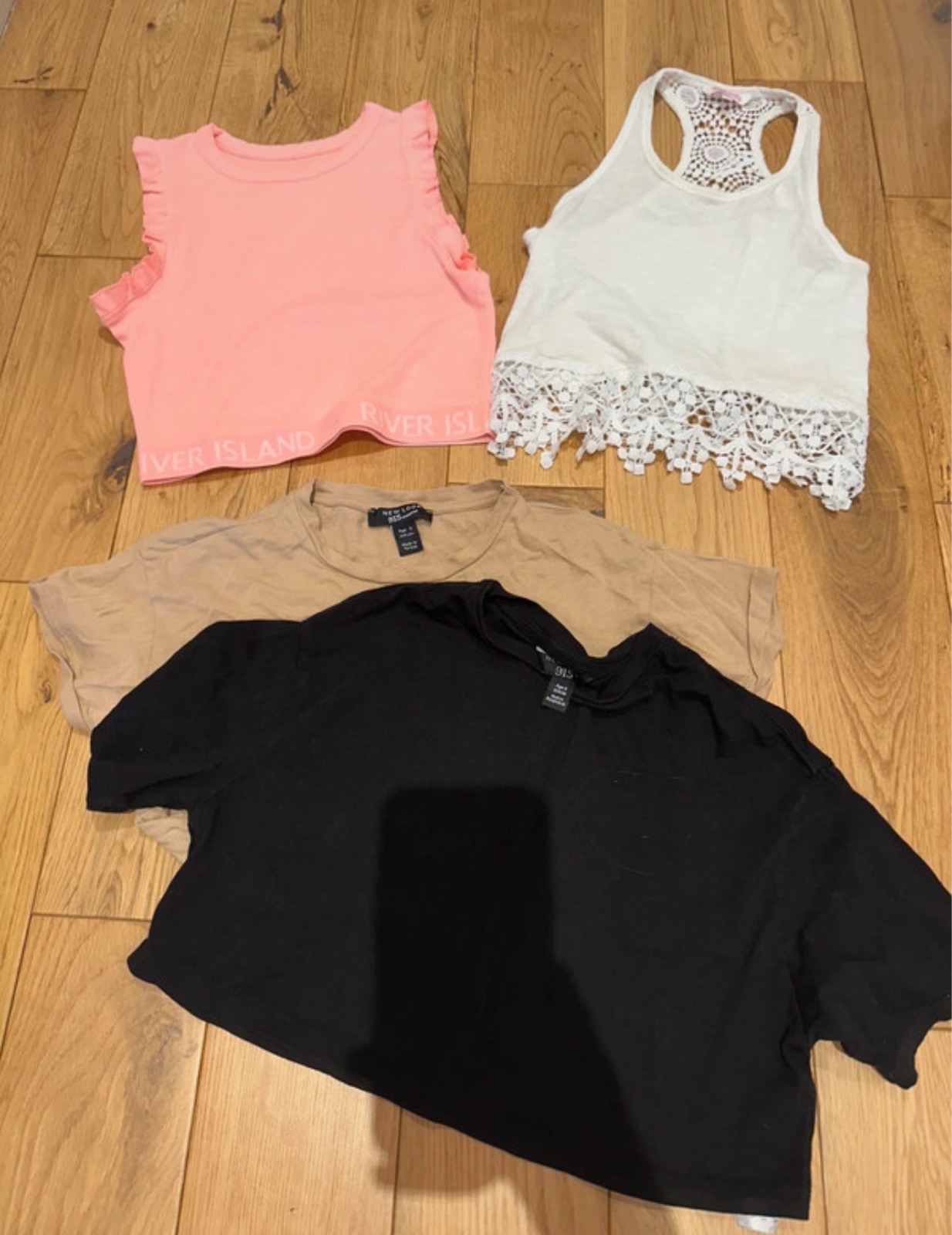Age 9-10 bundle new look river island tshirt crop tops bundle and halter neck vest
