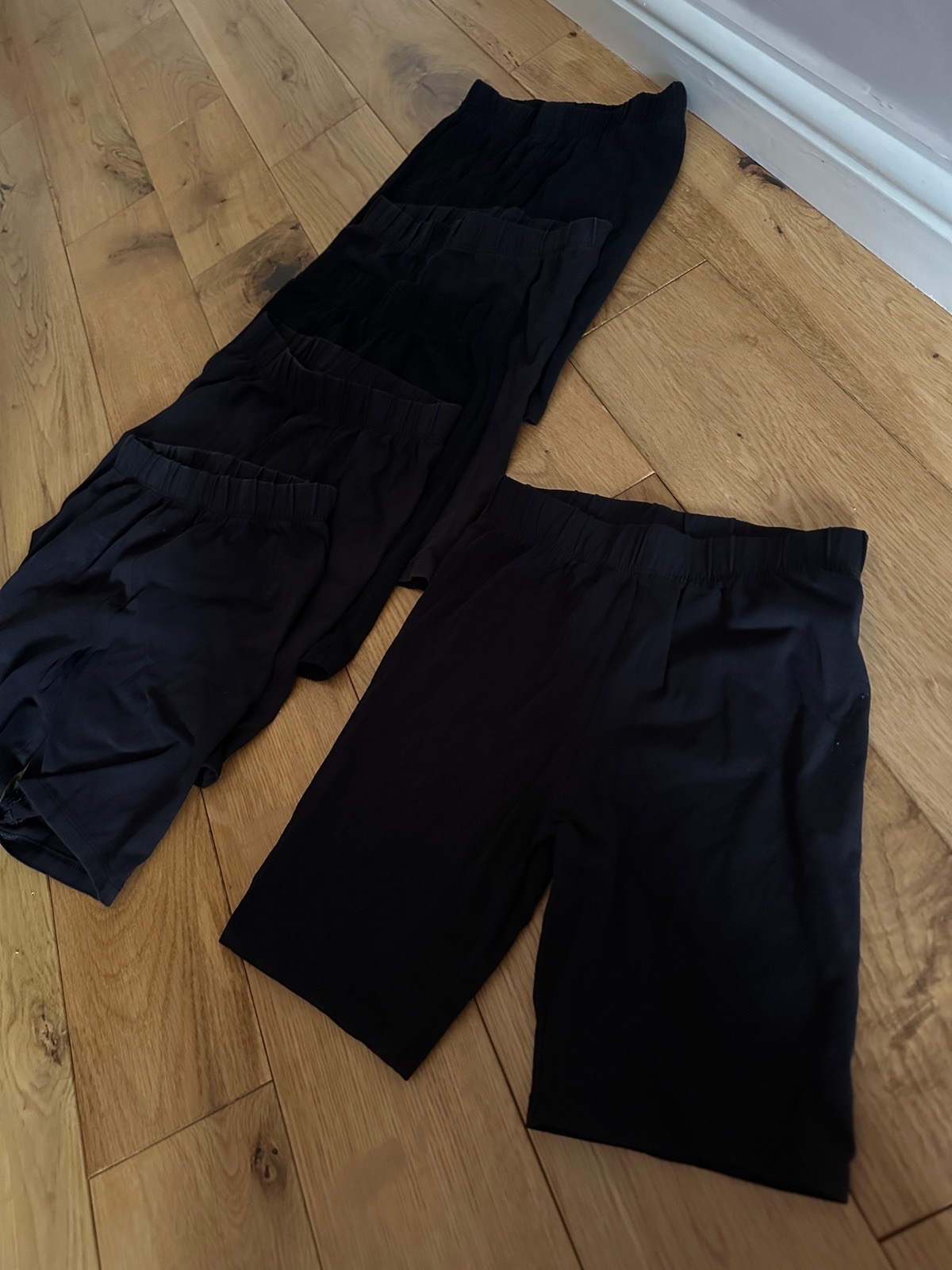 Age 8 black cycle short bundle 6 pairs