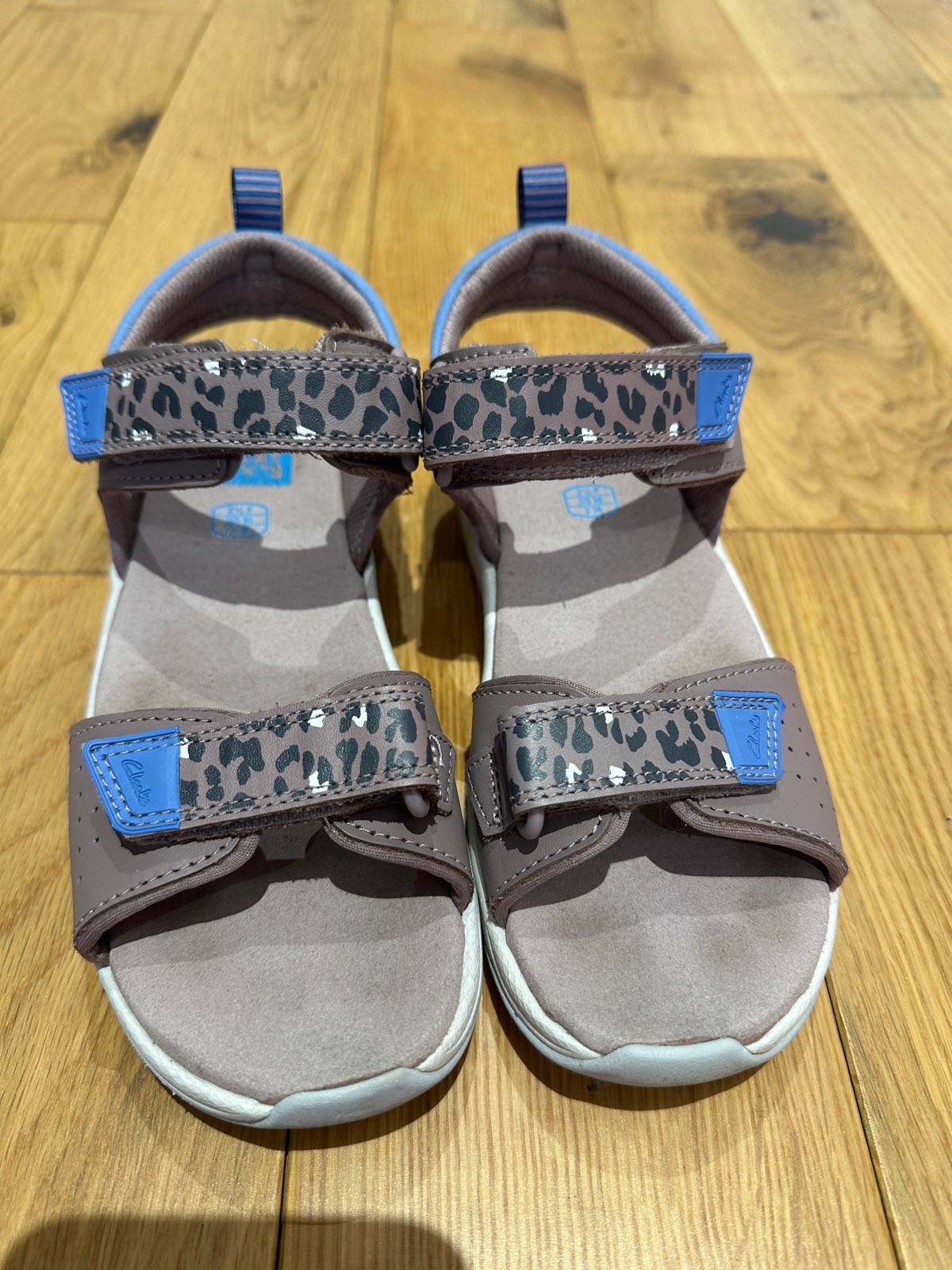 Clark’s sandles size 2.5F leopard print funky