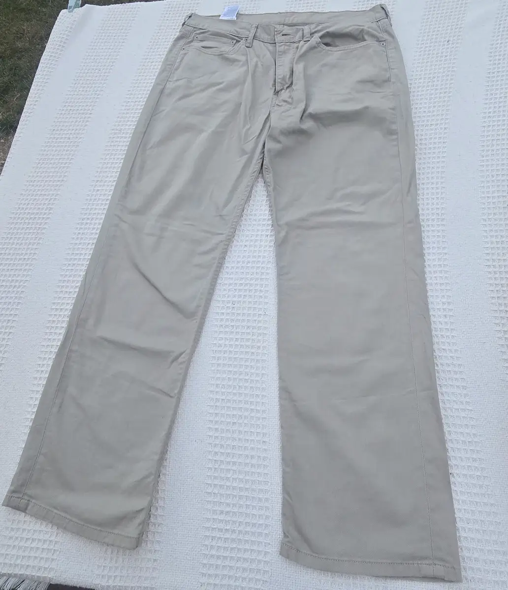 Levi's 514 Straight Fit Jeans W36 L30 Beige Khaki Denim Trousers Mens