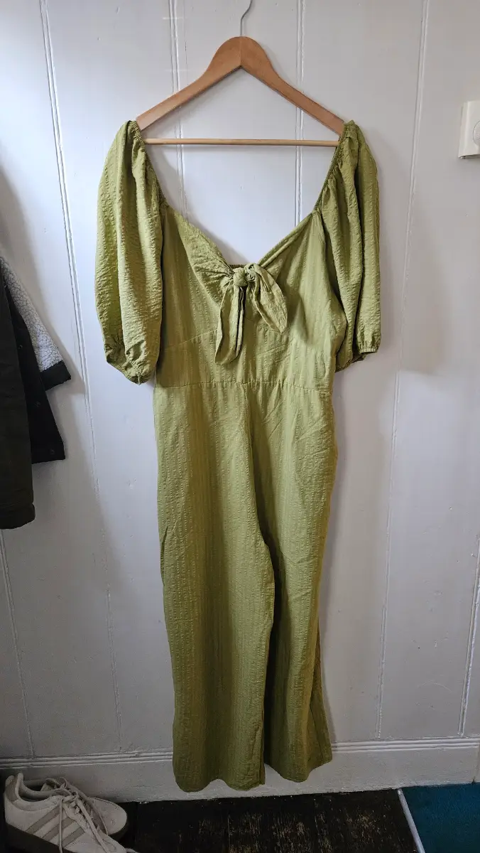 Nobody's Child Olive Green Seersucker Simone Puff Sleeve Jumpsuit Size 14