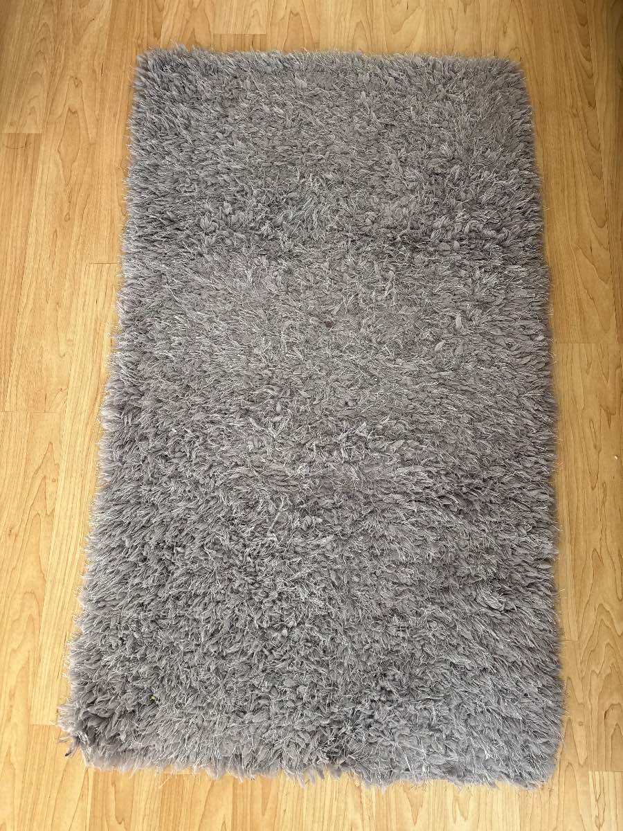 Grey high pile rug rectangle