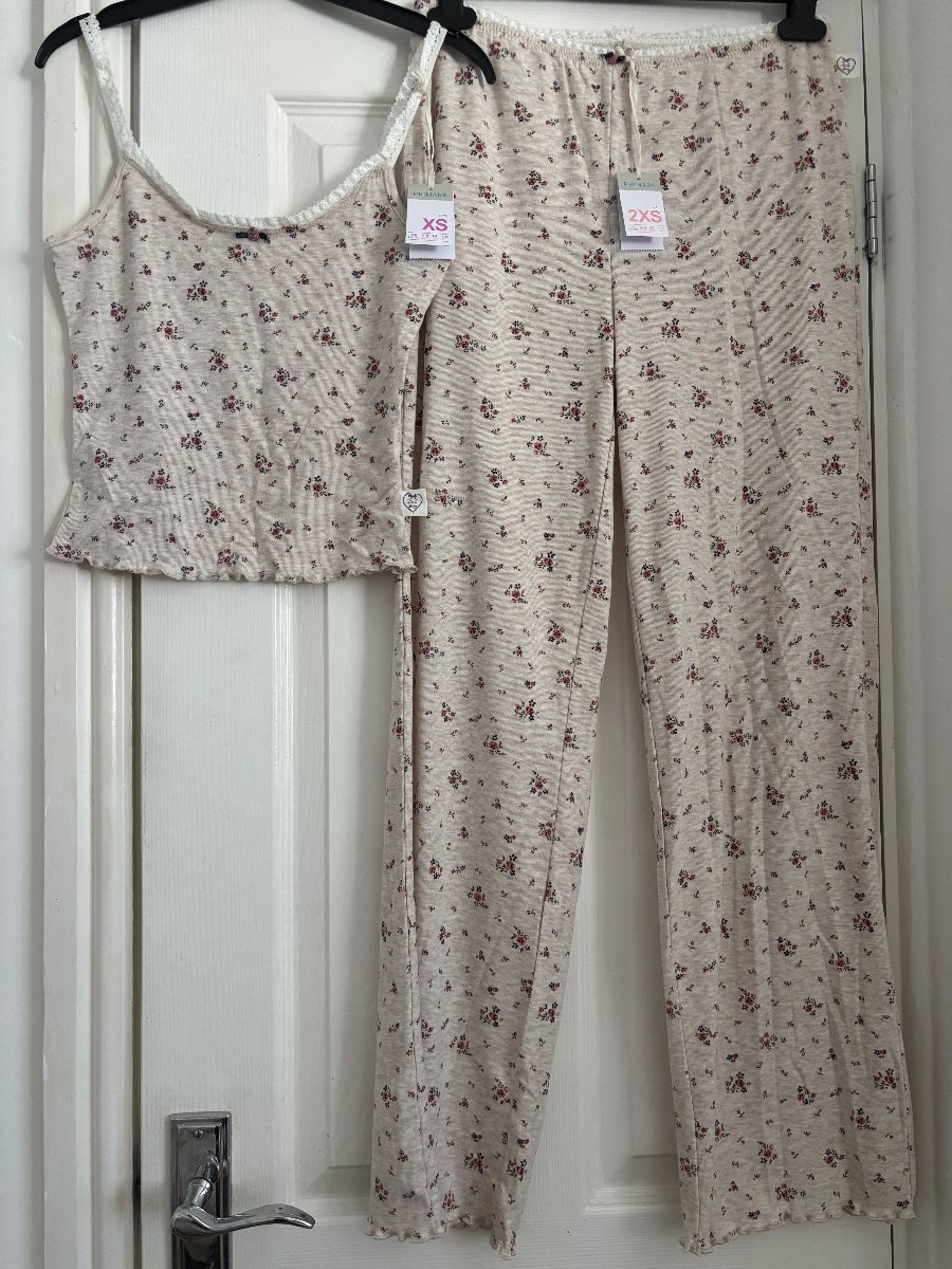 Ladies floral camo top & wide leg trousers size xs & xxs