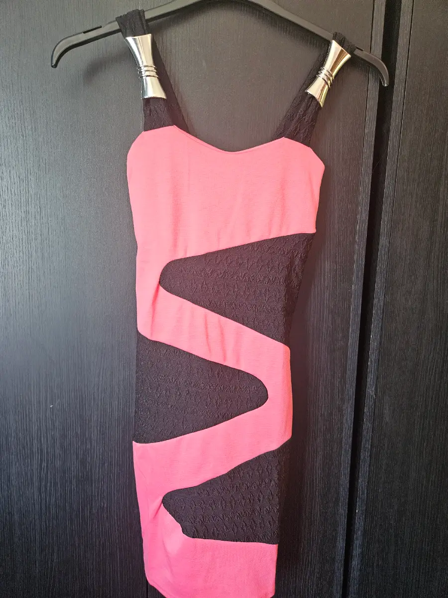 Womans mini dress, pink and black Size 8