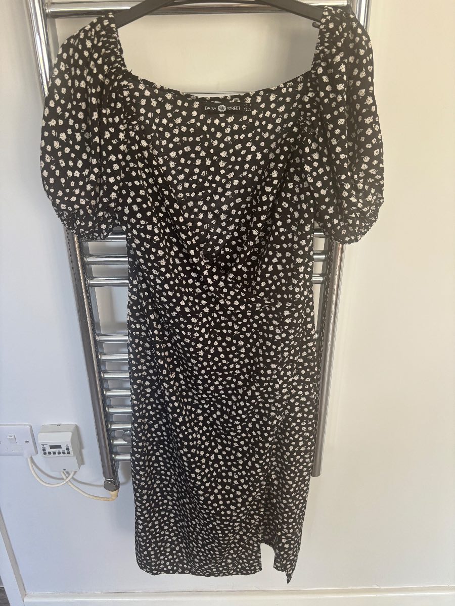 Size 12 floral dress