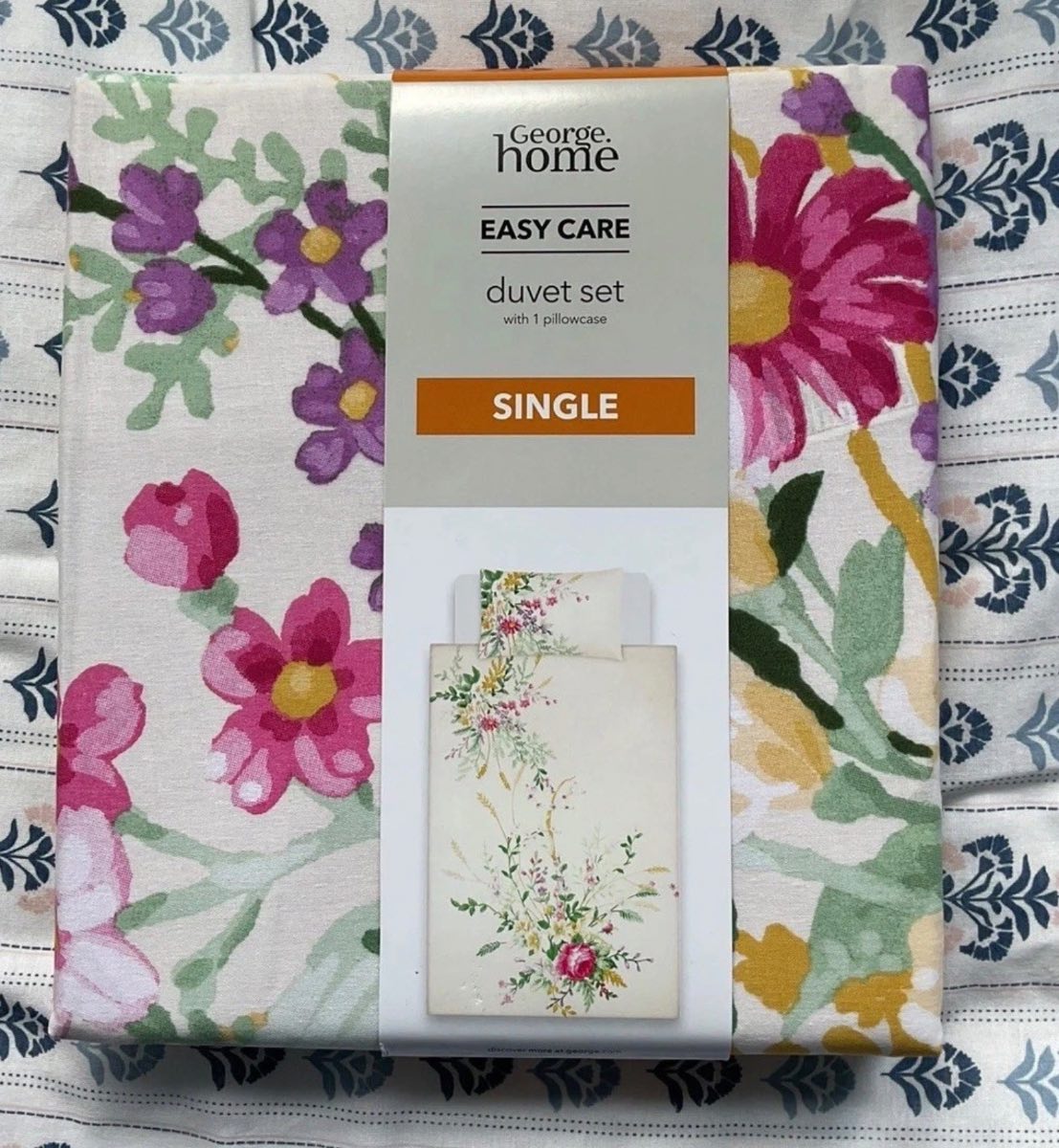 George Easy Care  : Reversible Flower Print Single Duvet Set