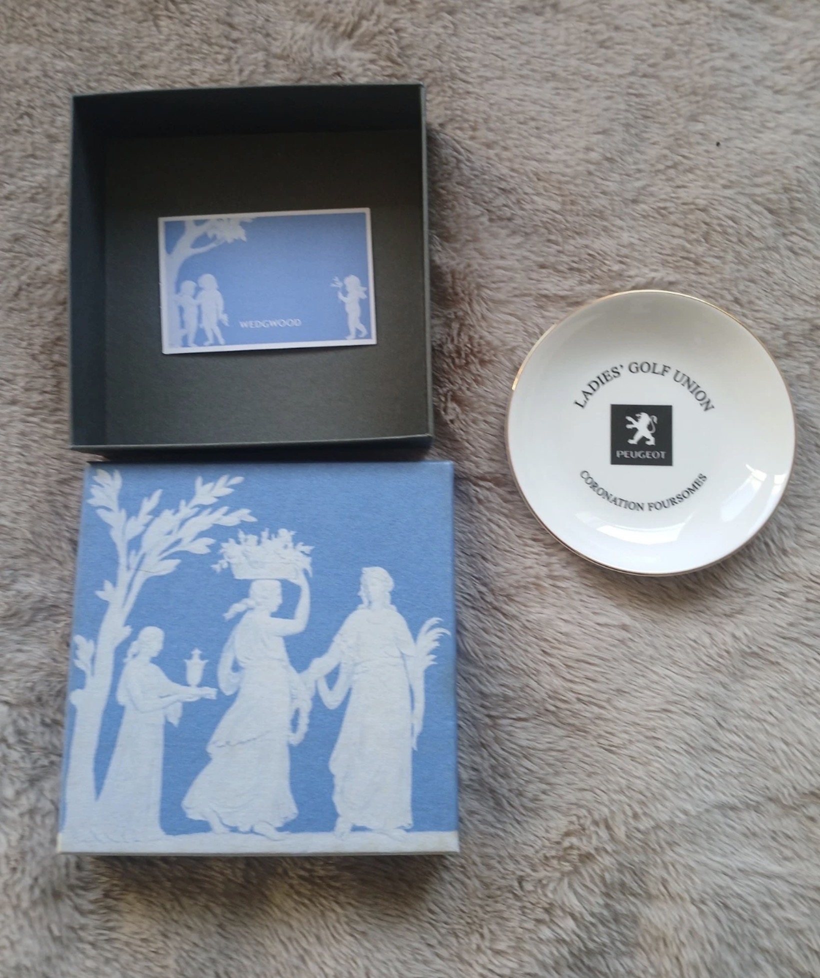 Wedgwood Peugeot Coronation Golfing Foursomes Pin Dish Trinket Dish.