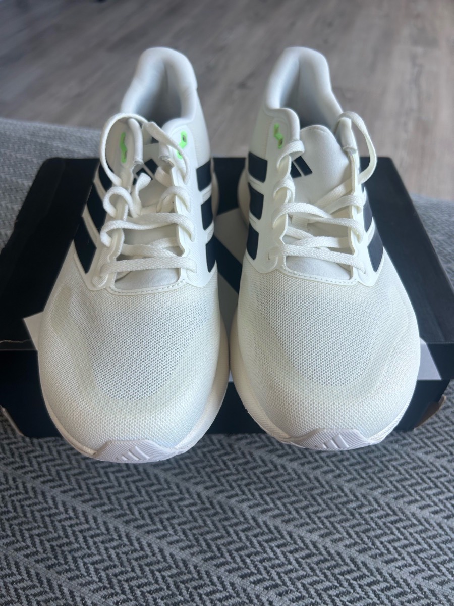 Adidas Runfalcon trainers BNWT Size 8.5