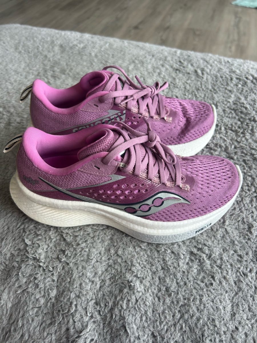 Saucony PWR+ Ride 17 trainers size 3.5