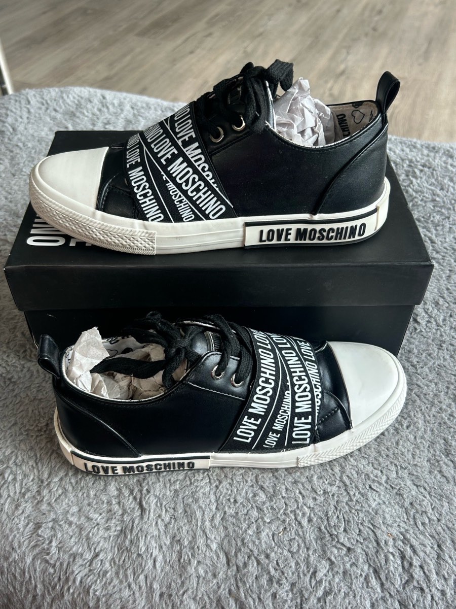 Love Moschino trainers size 5