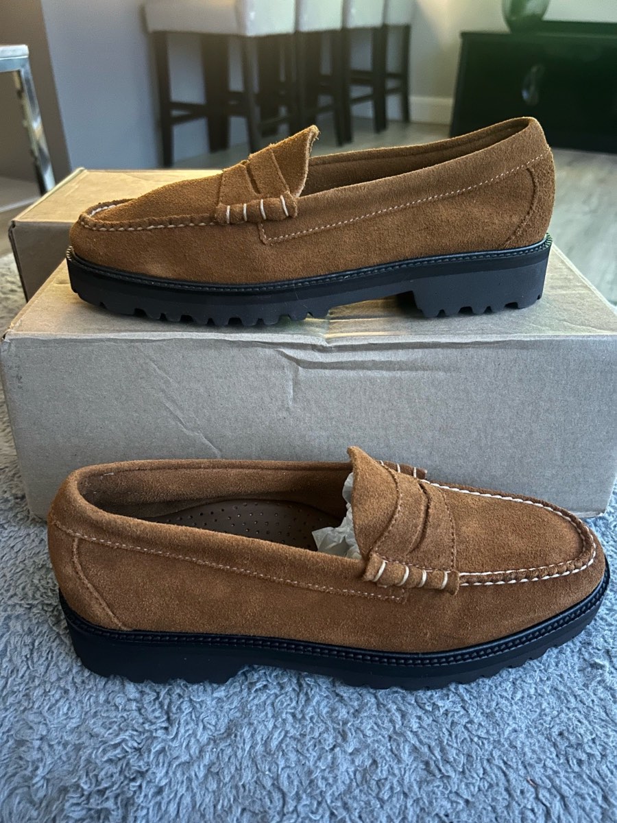 G H Bass loafers BRAND NEW Size 9