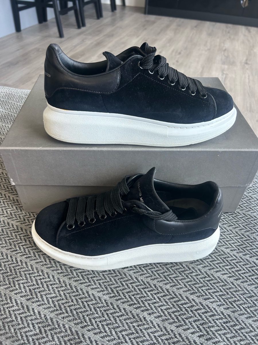 Alexander McQueen trainers size eu39 uk 6