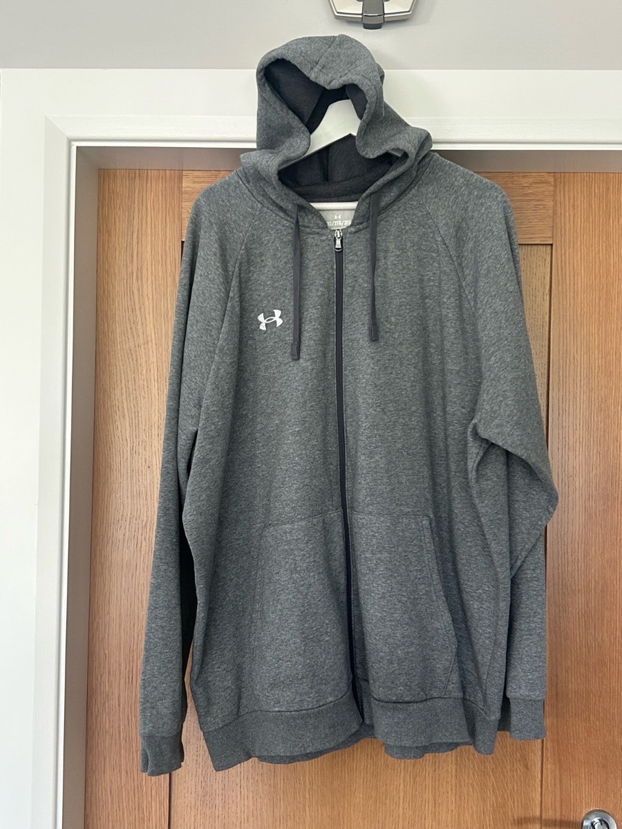 Under armour hoodie size 2xl