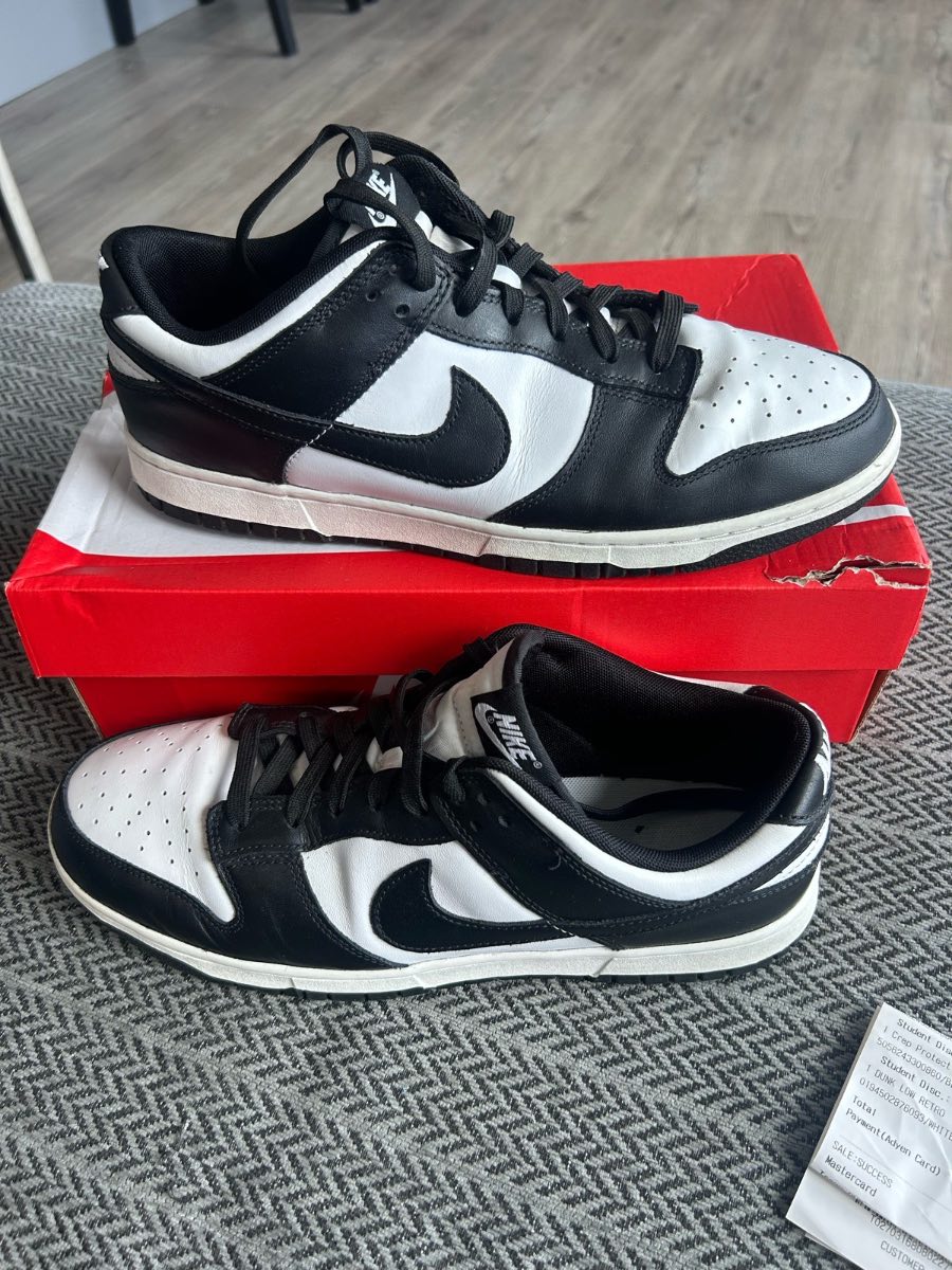 Nike Panda dunks low size 10.5