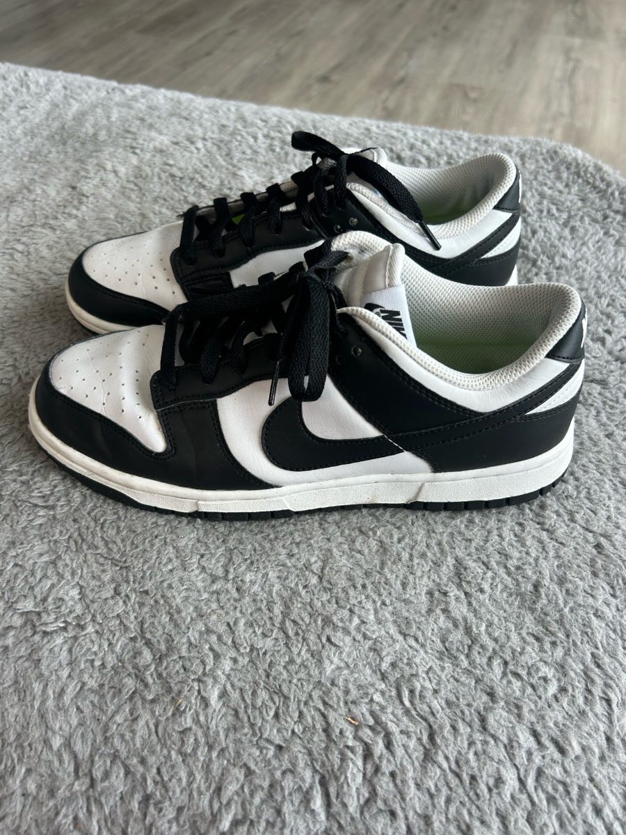 Nike Panda Dunks Size 7