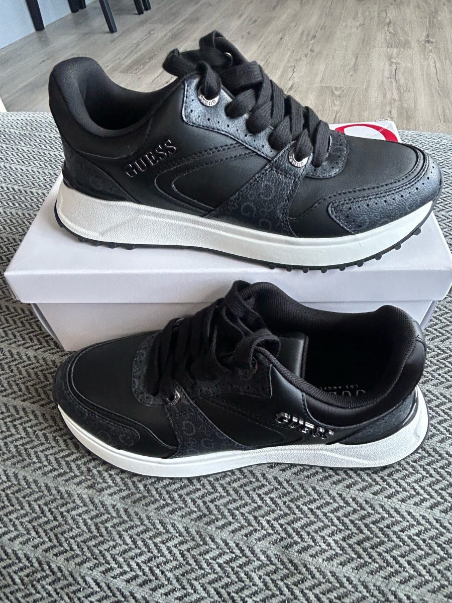 Guess trainers BNWB size 5