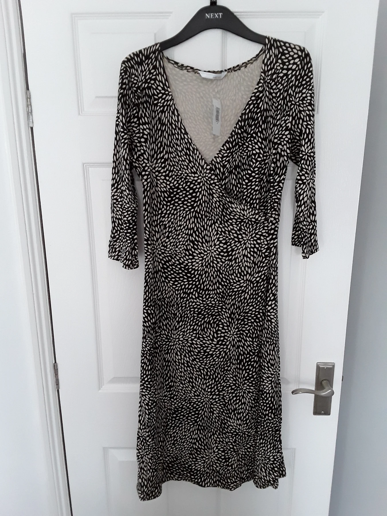 Ladies Matalan BNWT v neck dress size 14