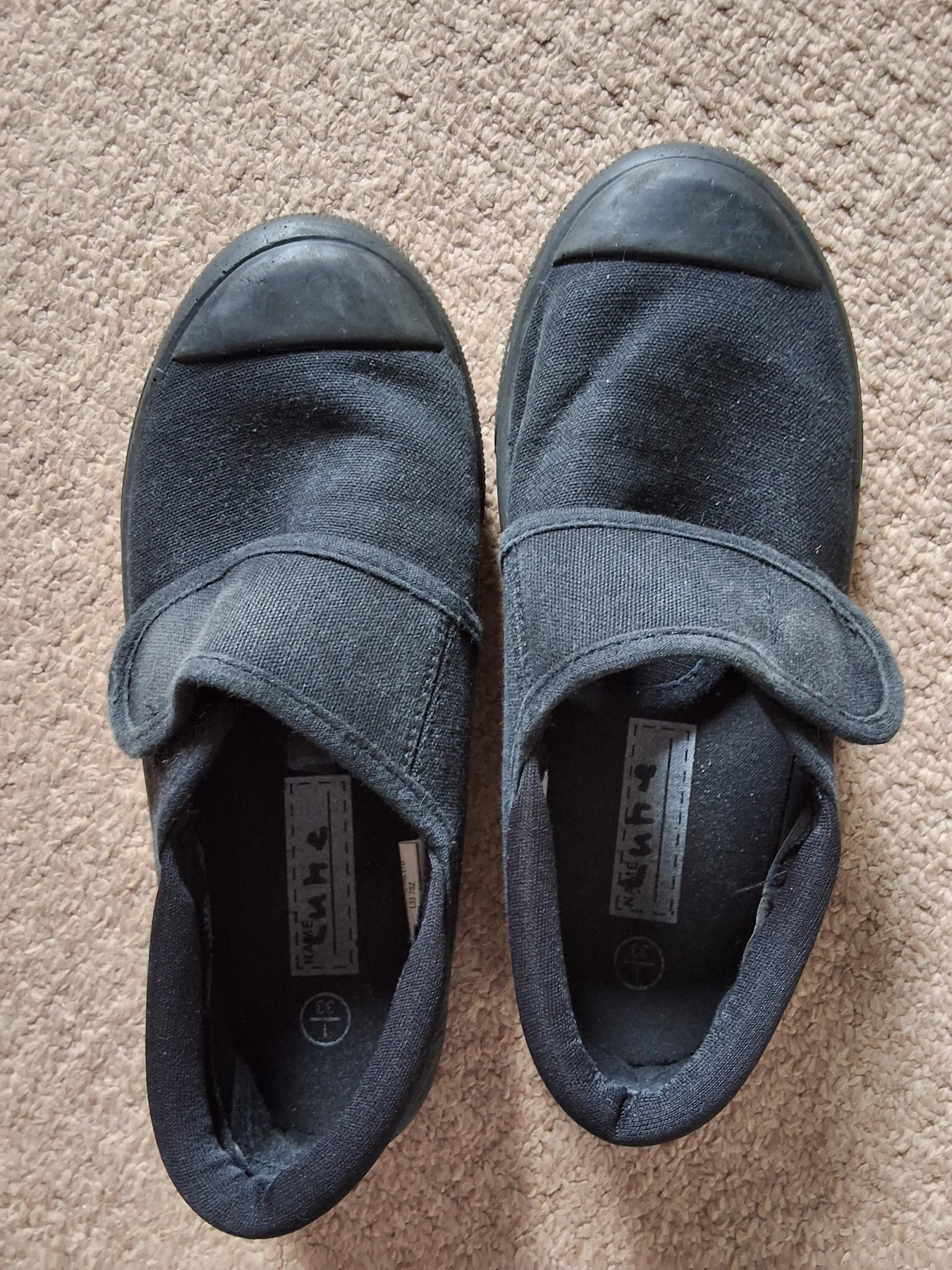 Black school PE plimsolls was velcro fastening size 1