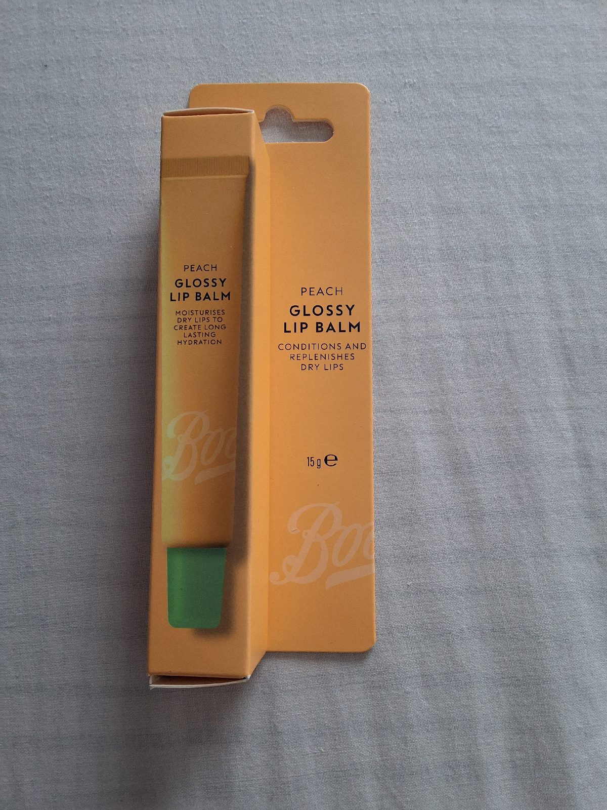 Boots Peach Glossy Lip Balm 15g – Brand New & Boxed / Long-Lasting Hydration
