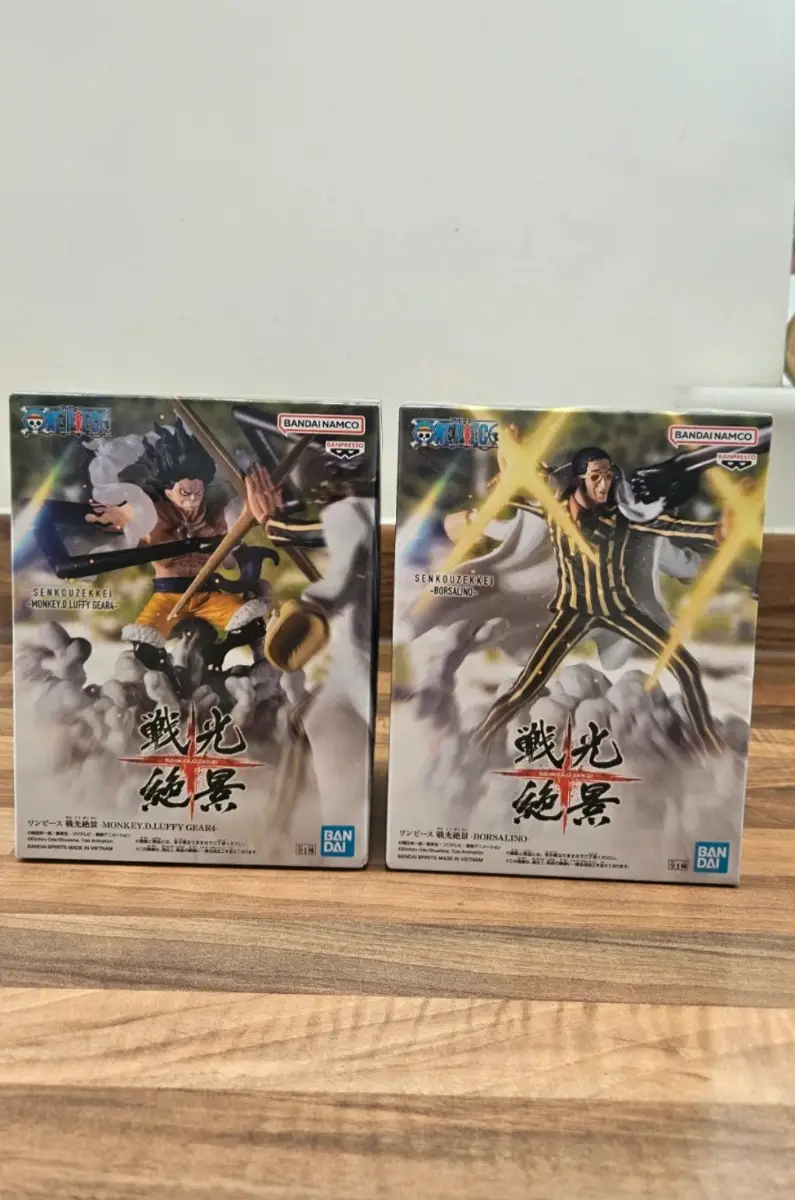 ONE piece figures set Kizaru Luffy