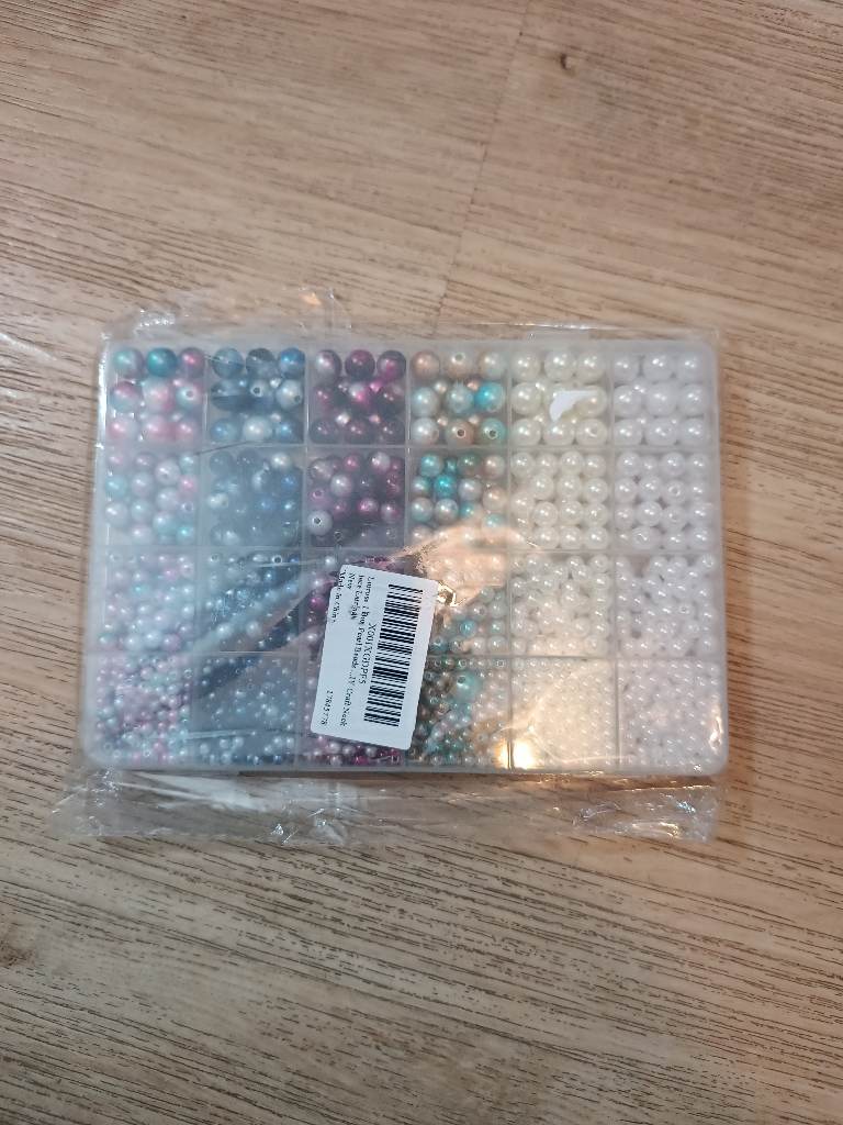 Over 500 pcs x Faux pearl ,pu pearl beads set with box for crafting