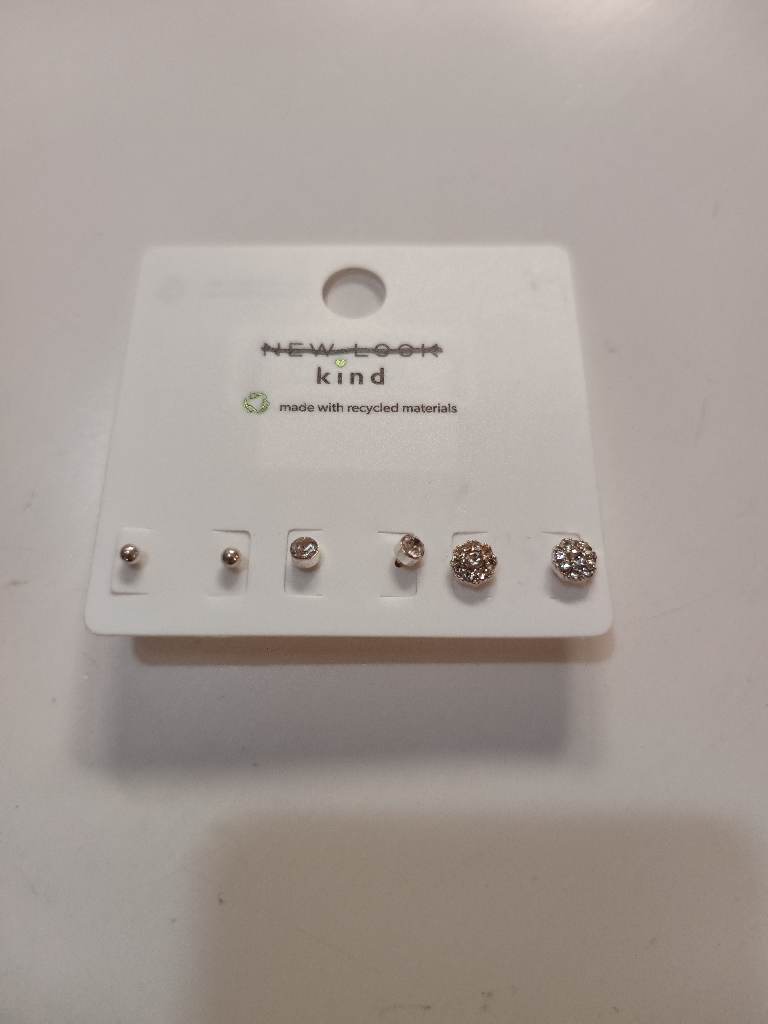 New look kind 3 pairs earrings pack
