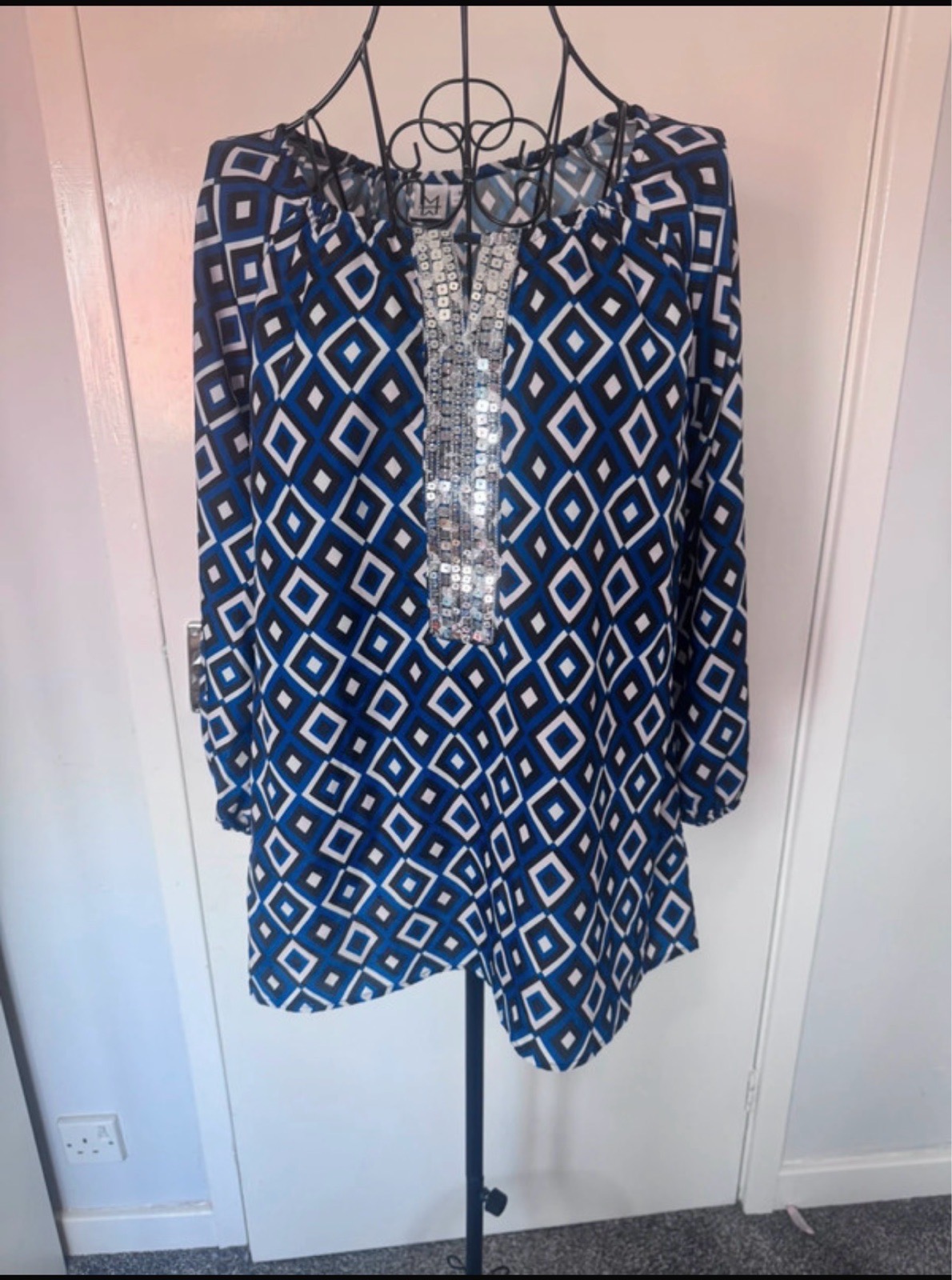 Marc Bouwer Women's Size M Geometric Sequin Trim Tunic Top