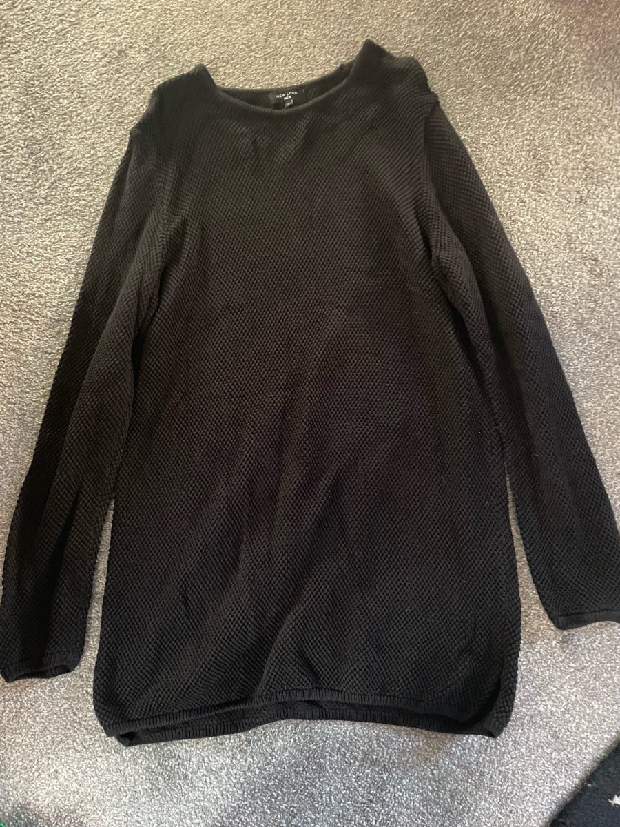 Men’s cable knit jumper