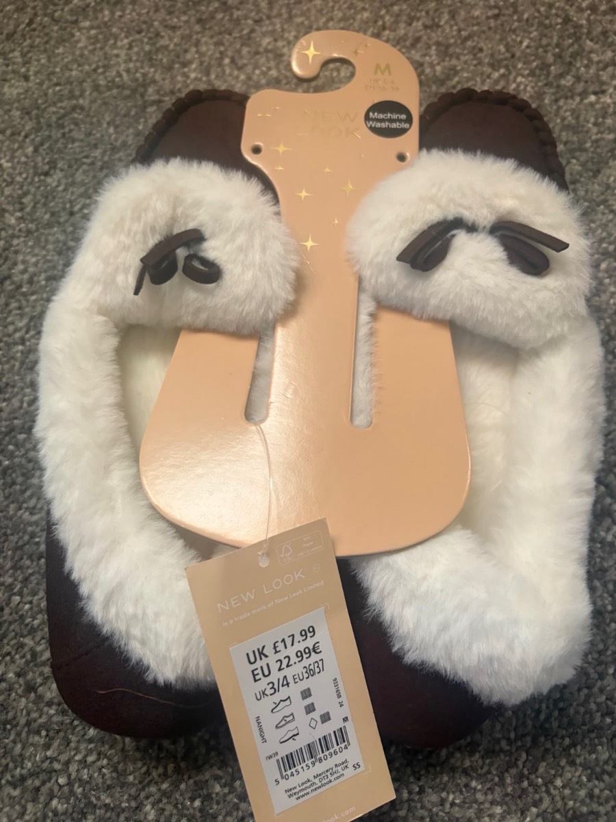 Ladies slippers