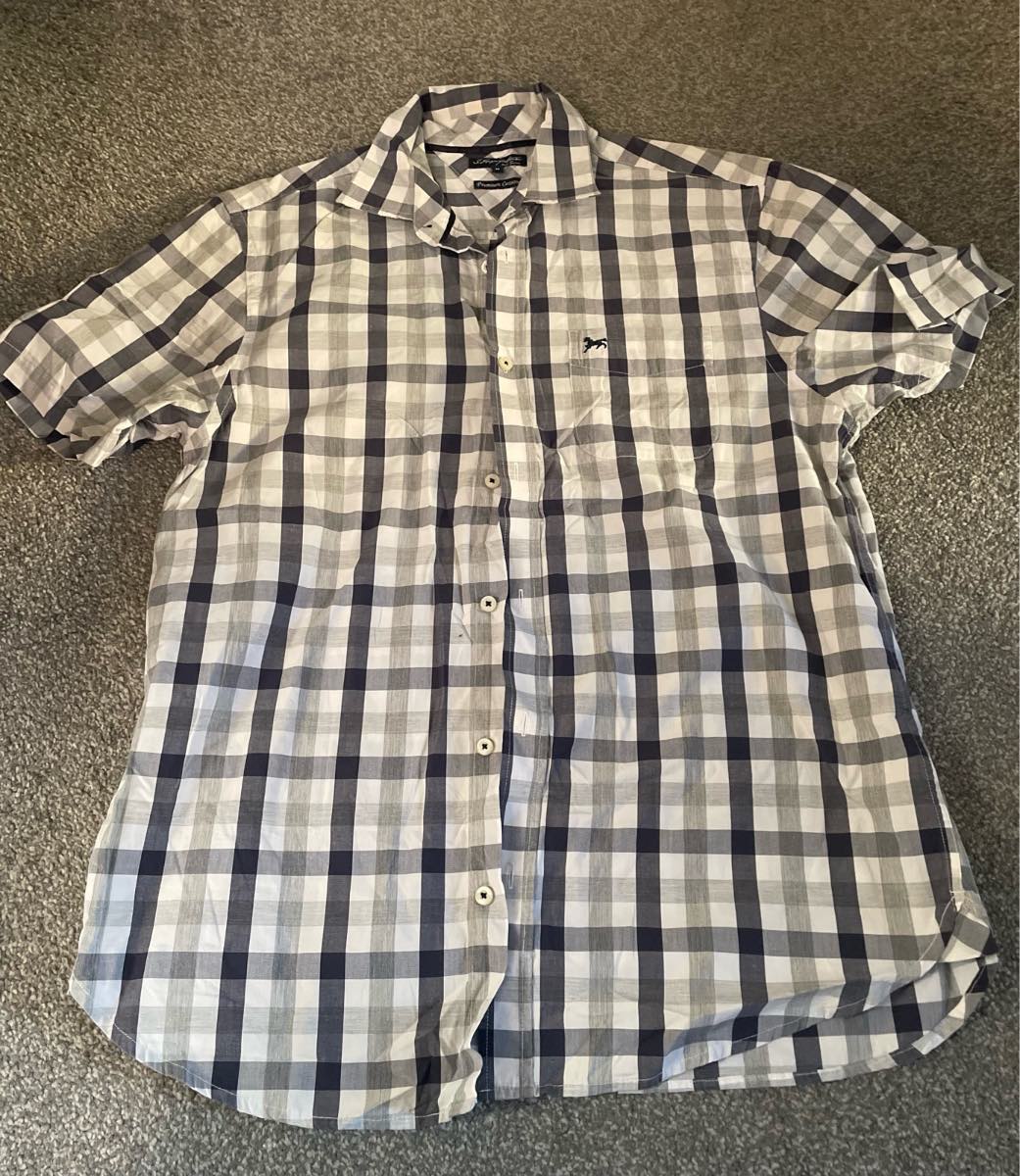 Men’s checked shirt
