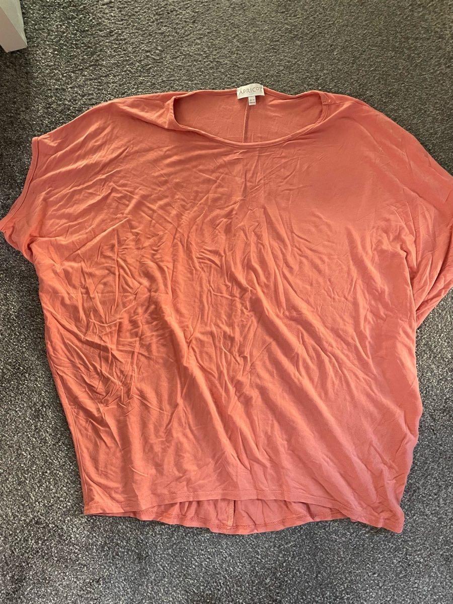 Ladies coral top