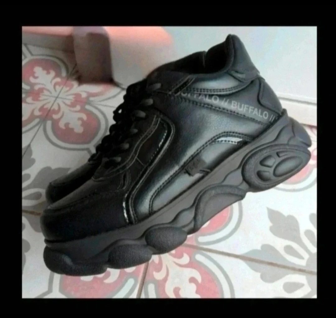 Buffalo Cloud Echo ** Size 6.5 Black Chunky Platform Trainers. Worn twice briefly. Excellent!