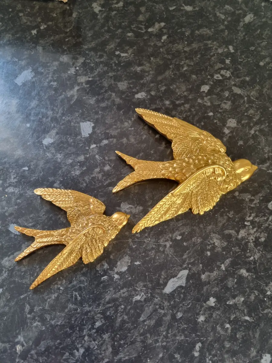 2PCS Vintage Antique-Style Resin Flying Bird Wall Decor