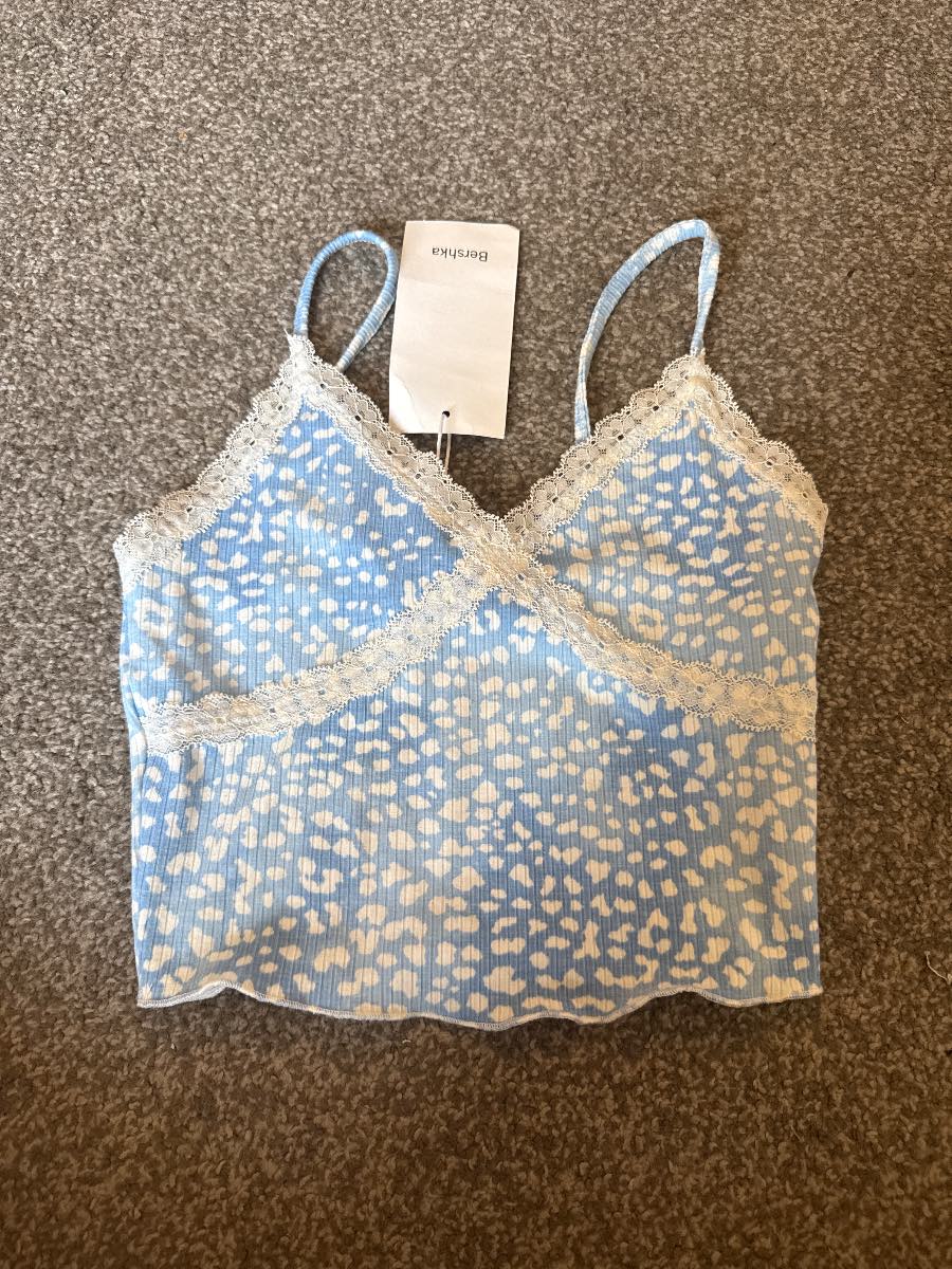 Bershka summer top size xs