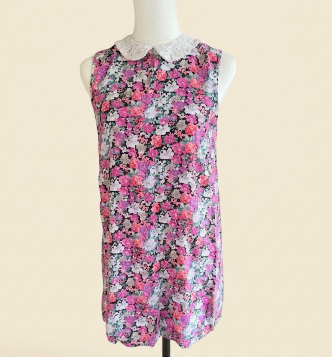 Urban Bliss Size 8 Floral Mini Dress with Lace Peter Pan Collar