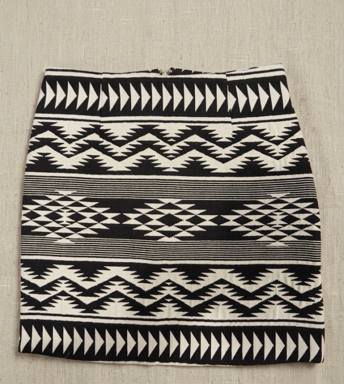 EXHIBIT Black & White Geometric Aztec Mini Skirt - UK 8 / Size S