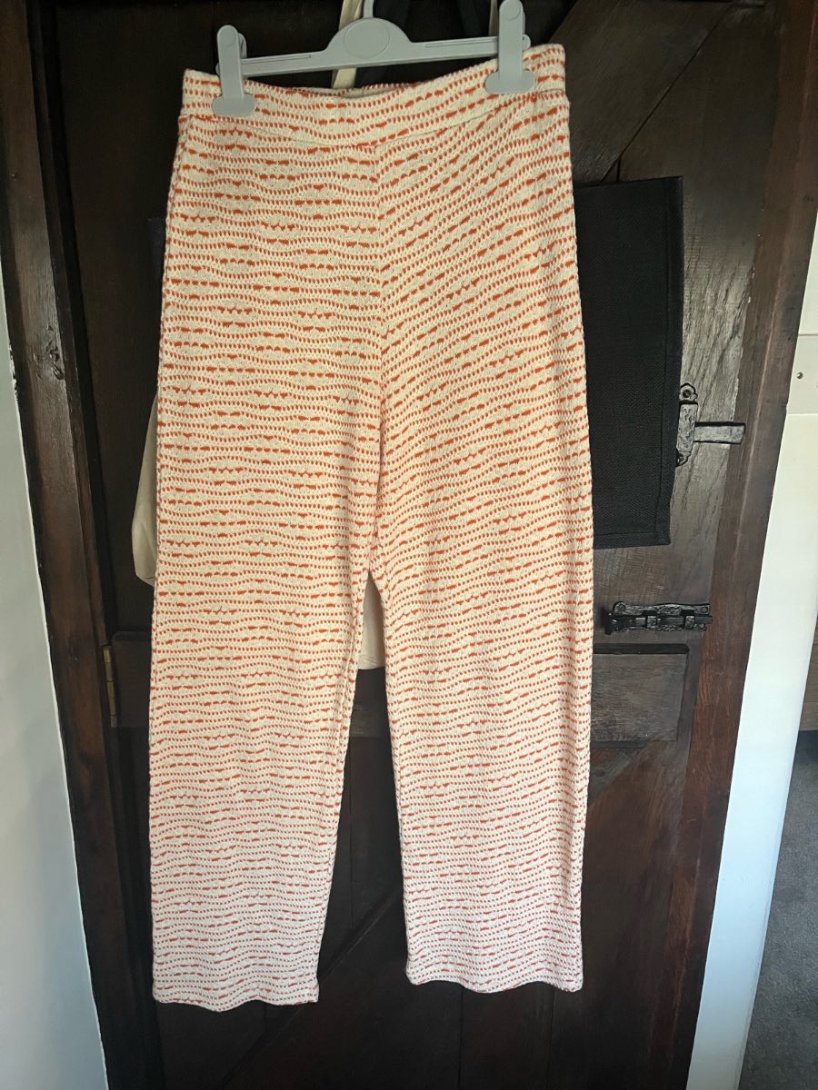 Zara boucle trousers medium