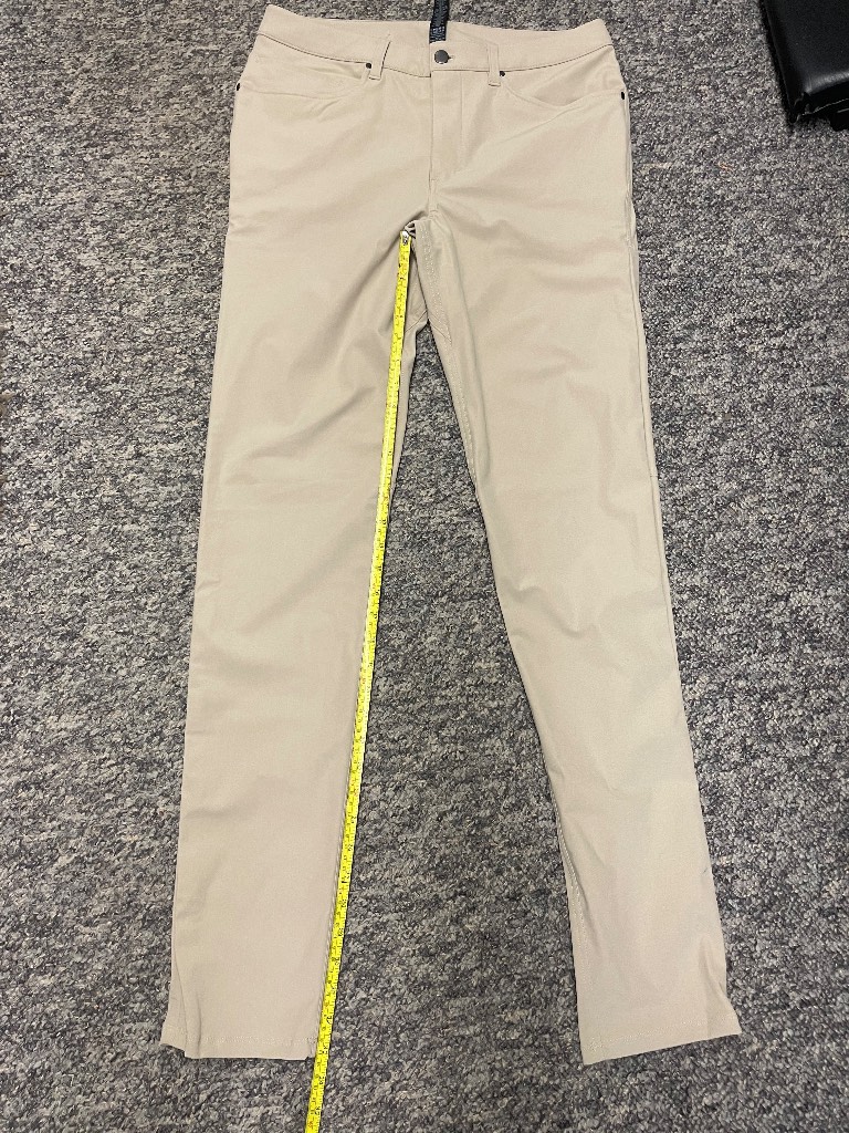 Lululemon men’s trousers. Size 28
