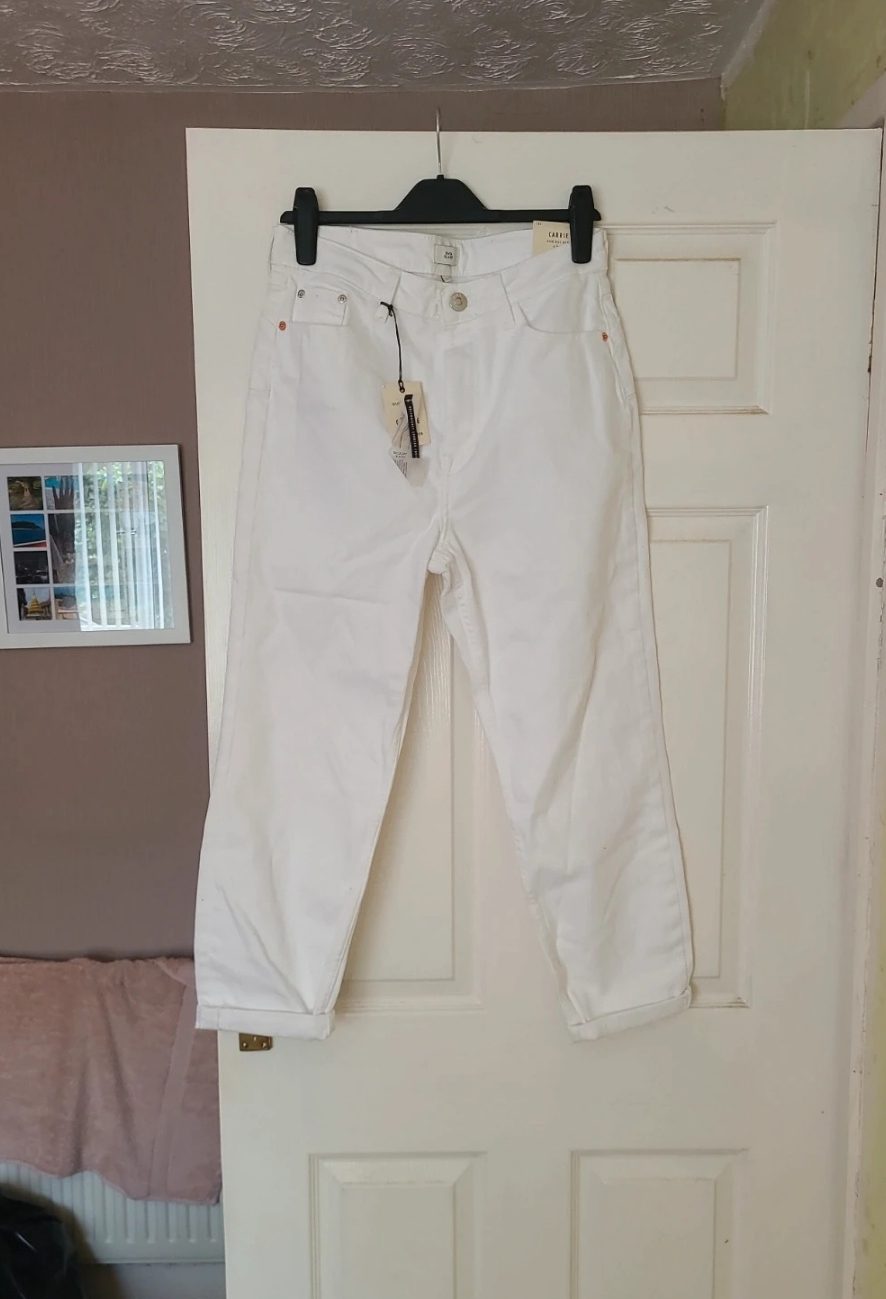 Womens size 12S high rise white mom jeans