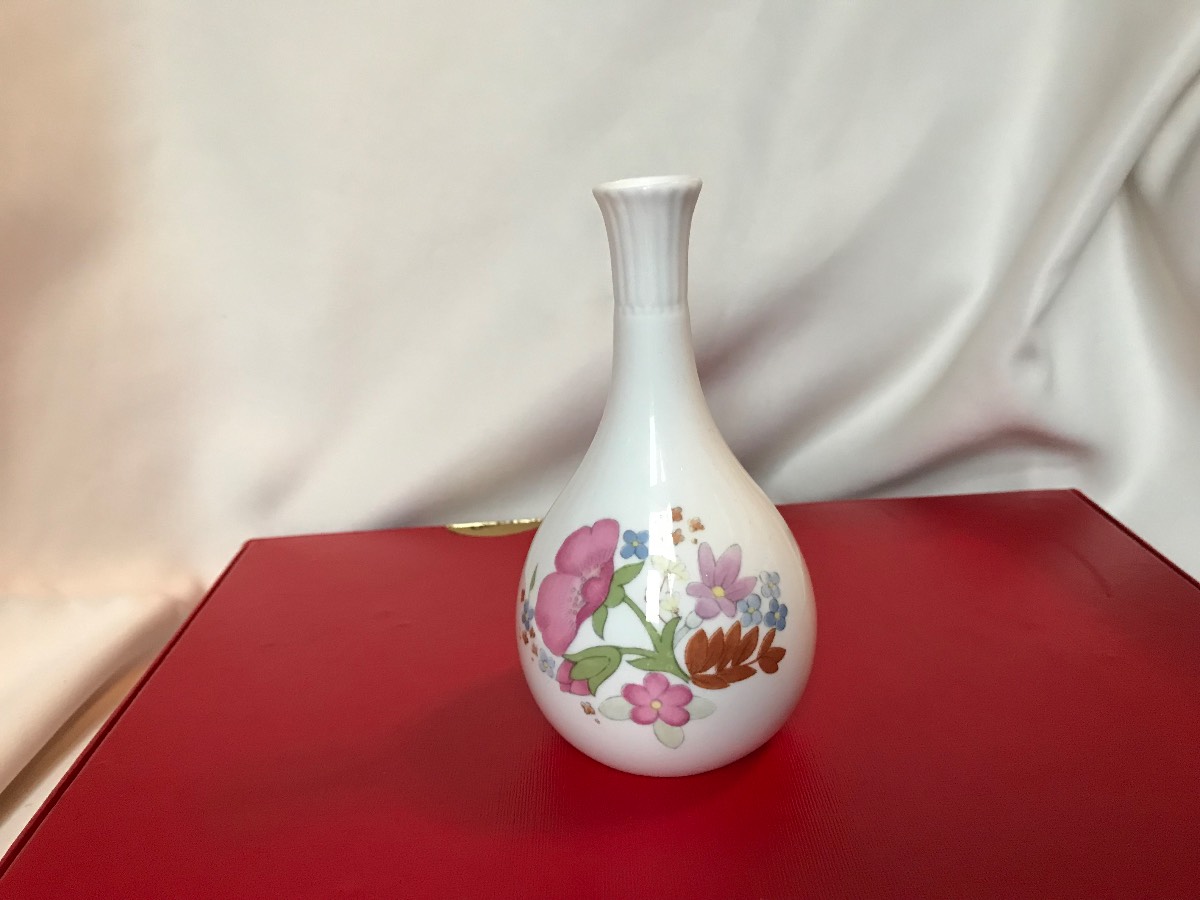 Wedgwood Meadow Sweet Bud Vase