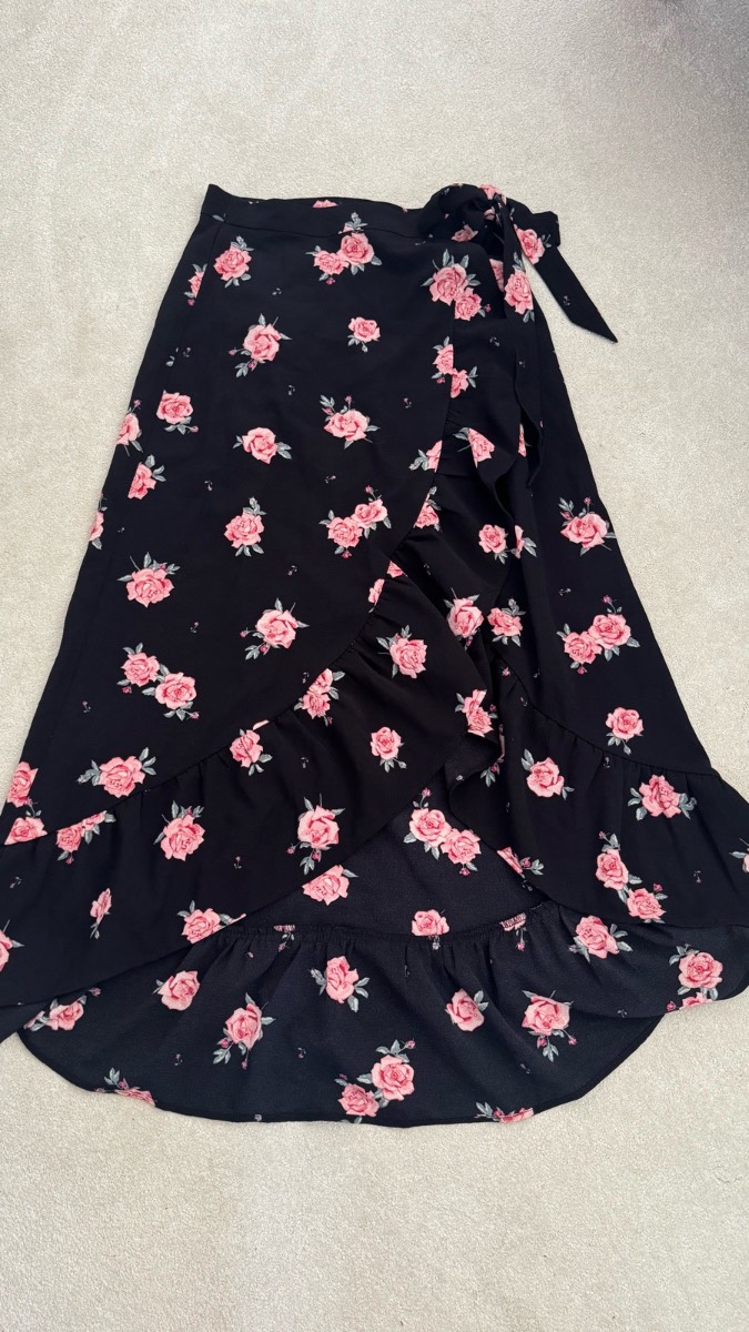 H&M Floral Wrap Midi Skirt UK 6 | Black Pink Floral Ruffle Hem