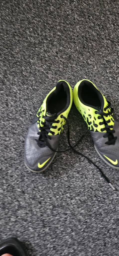 nike football shoes