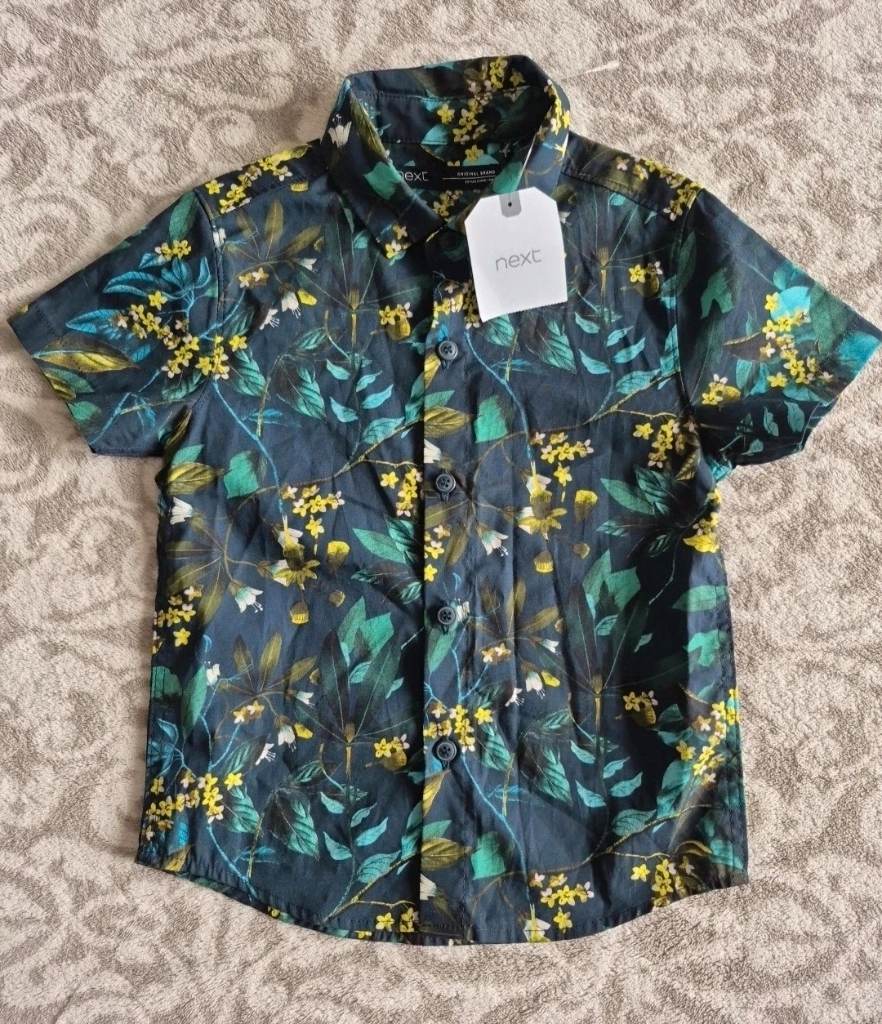 navy floral short sleeved shirt from next new with tags12-18 months