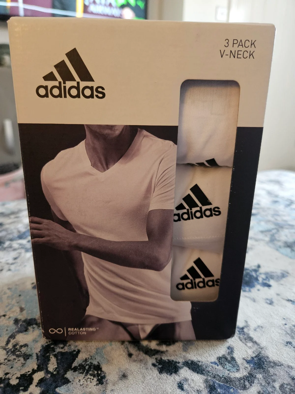 Adidas men's V-Neck shirts pack of 3 size Large