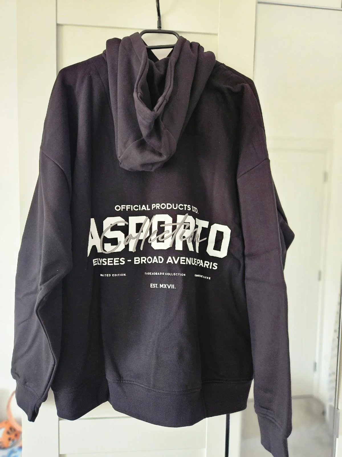 Threadbare men's hoodie in black size Large (oversized)