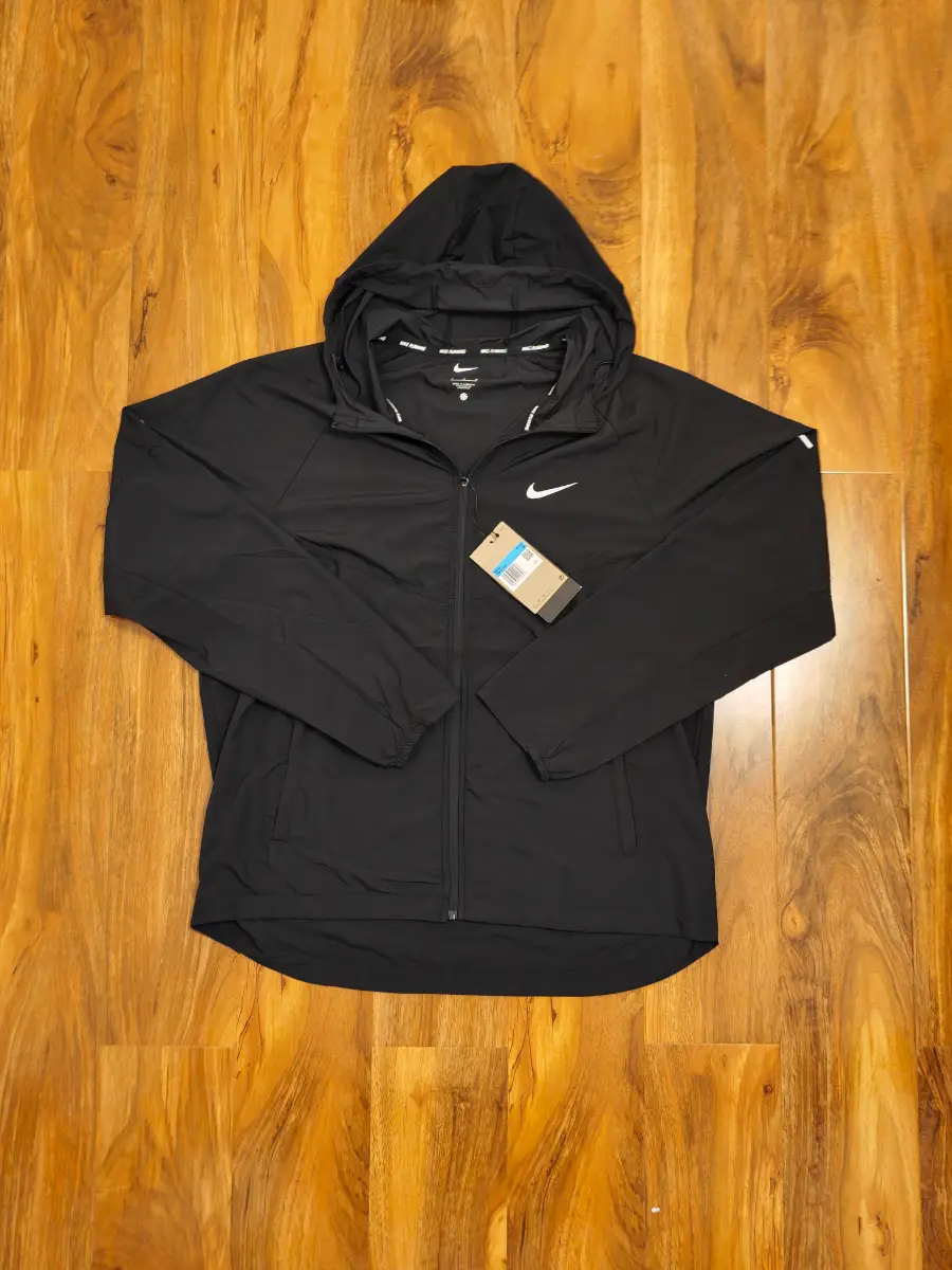 nike miler windbreaker Jacket size M